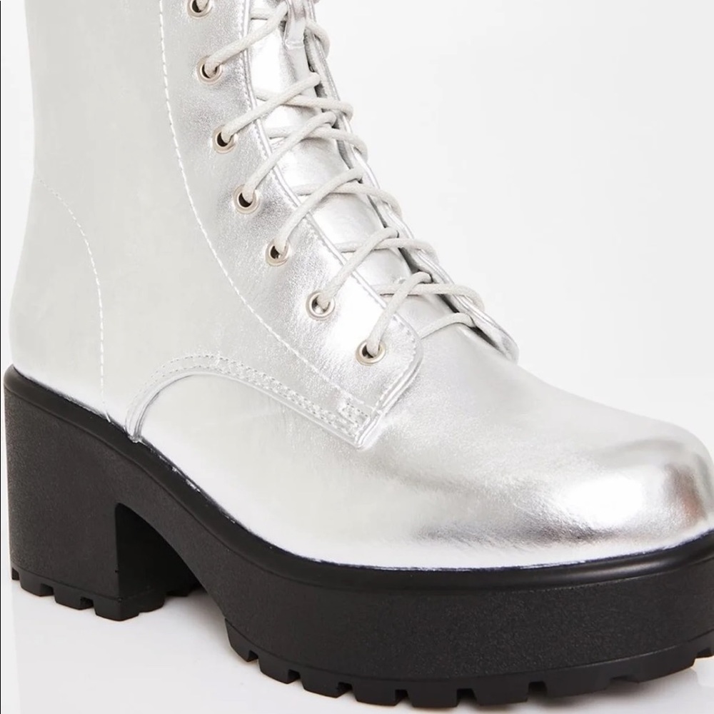 Gin Space Boots